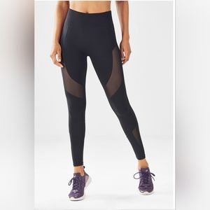 Fabletics Define PowerHold High-Waisted Legging, sz S Short